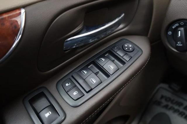 2014 Chrysler Town & Country Touring