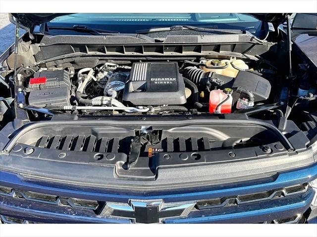 2022 Chevrolet Silverado 1500 4WD Crew Cab Standard Bed RST