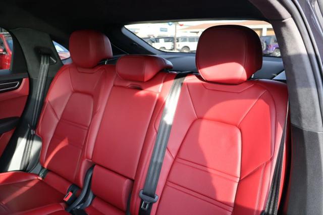 2021 Porsche Cayenne GTS