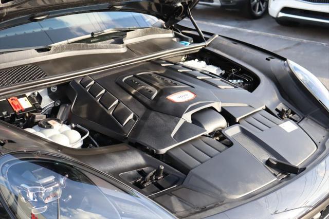 2021 Porsche Cayenne GTS