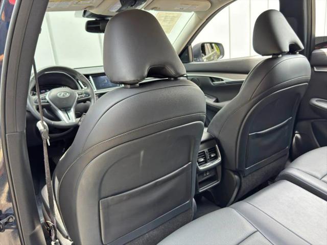 2022 INFINITI QX50 LUXE