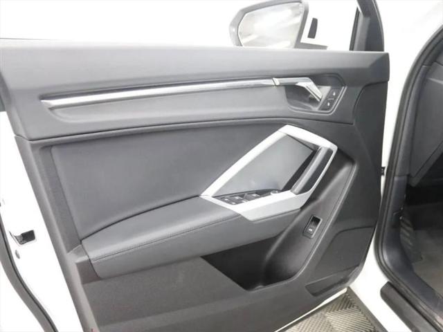 2023 Audi Q3 Premium 40 TFSI quattro Tiptronic