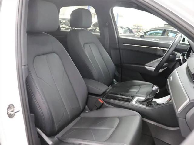2023 Audi Q3 Premium 40 TFSI quattro Tiptronic