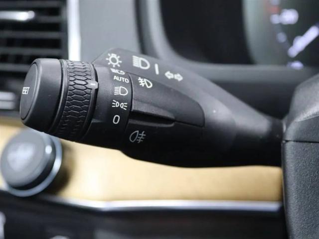 2022 Volvo XC90 T6 Momentum 7 Passenger