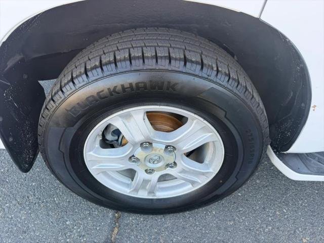 2010 Toyota Sequoia SR5 4.6L V8