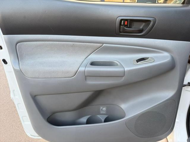 2005 Toyota Tacoma Base V6
