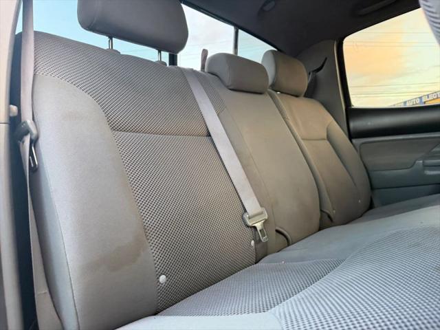 2005 Toyota Tacoma Base V6