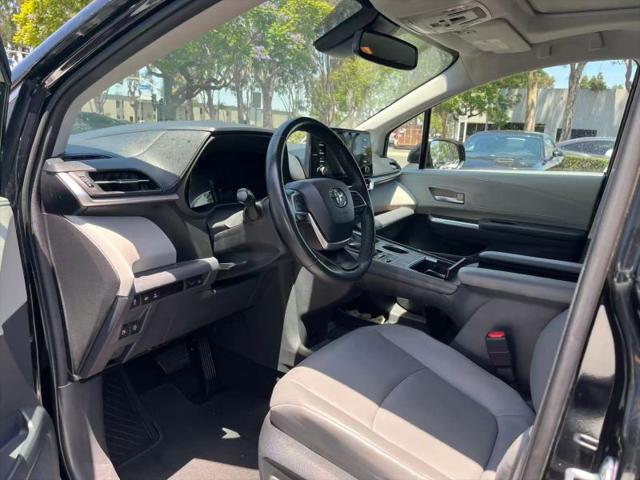 2022 Toyota Sienna XLE