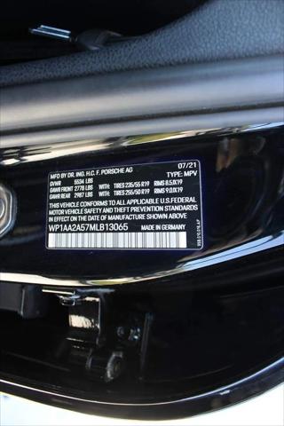 2021 Porsche Macan Macan