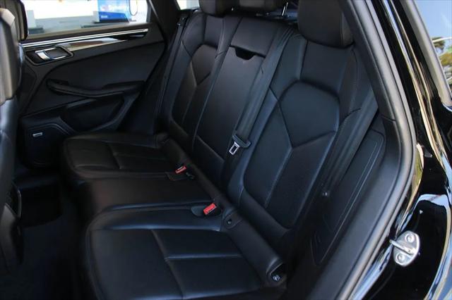 2021 Porsche Macan Macan