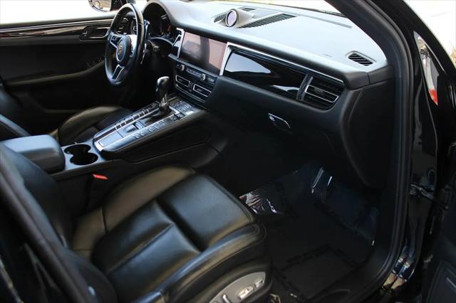2021 Porsche Macan Macan