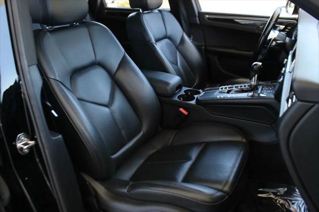 2021 Porsche Macan Macan