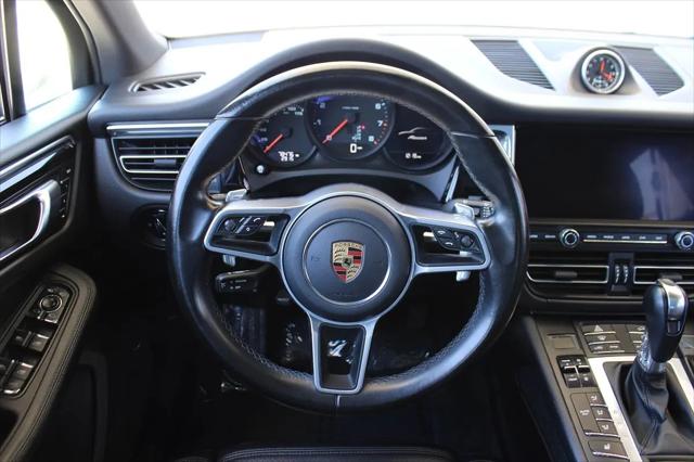 2021 Porsche Macan Macan