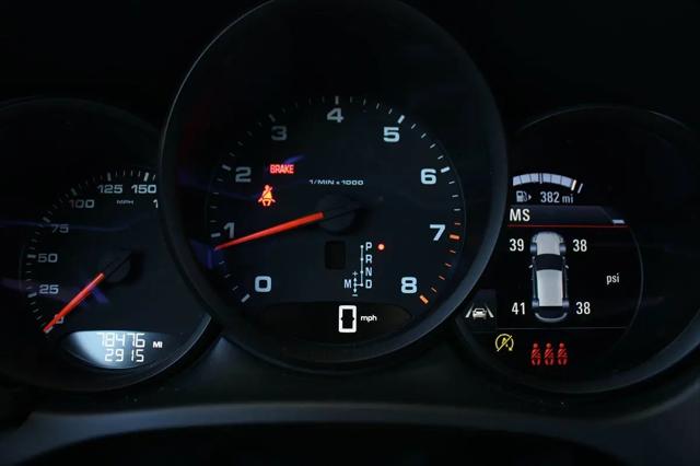 2021 Porsche Macan Macan
