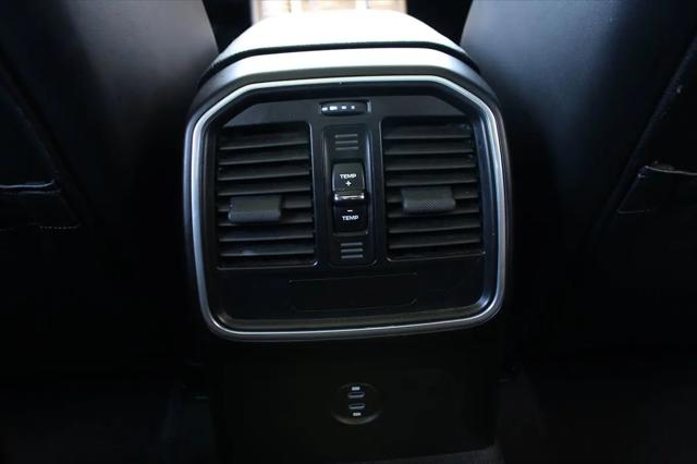 2021 Porsche Macan Macan
