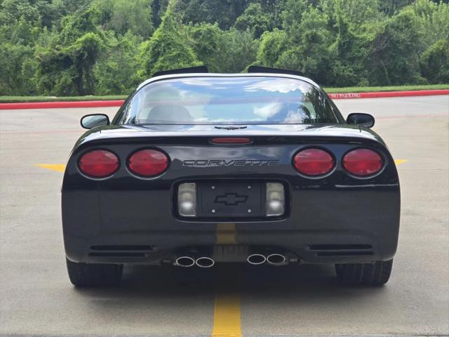2001 Chevrolet Corvette Base