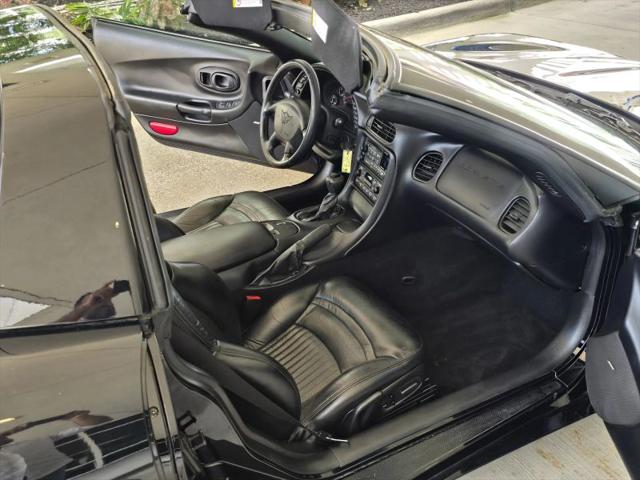 2001 Chevrolet Corvette Base