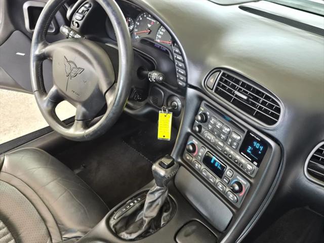 2001 Chevrolet Corvette Base