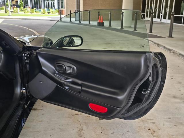 2001 Chevrolet Corvette Base