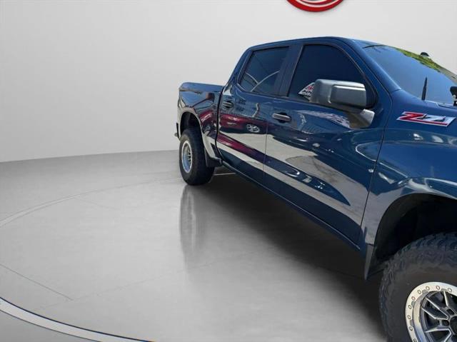 2021 Chevrolet Silverado 1500 4WD Crew Cab Short Bed Custom Trail Boss
