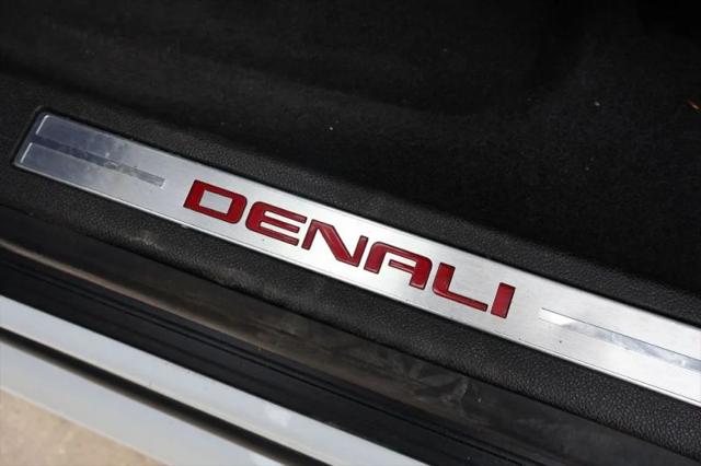 2016 GMC Acadia Denali