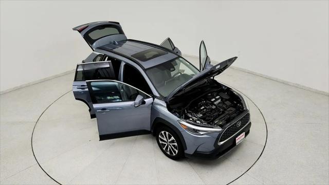 2023 Toyota Corolla Cross XLE