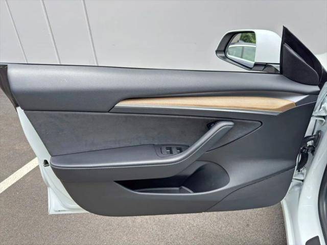 2022 Tesla Model 3 Long Range Dual Motor All-Wheel Drive