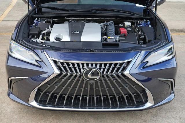 2025 Lexus ES 350 Ultra Luxury