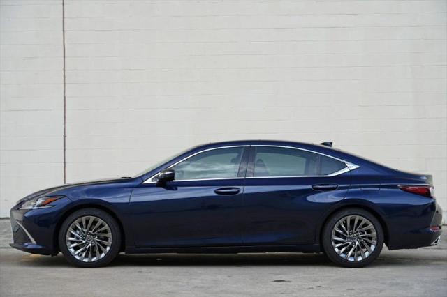 2025 Lexus ES 350 Ultra Luxury