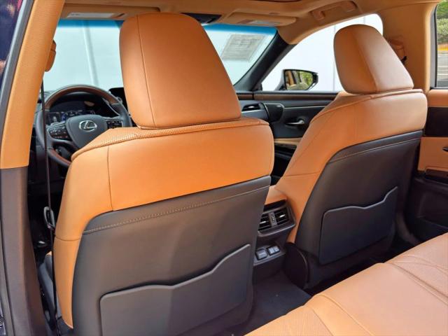 2025 Lexus ES 350 Ultra Luxury