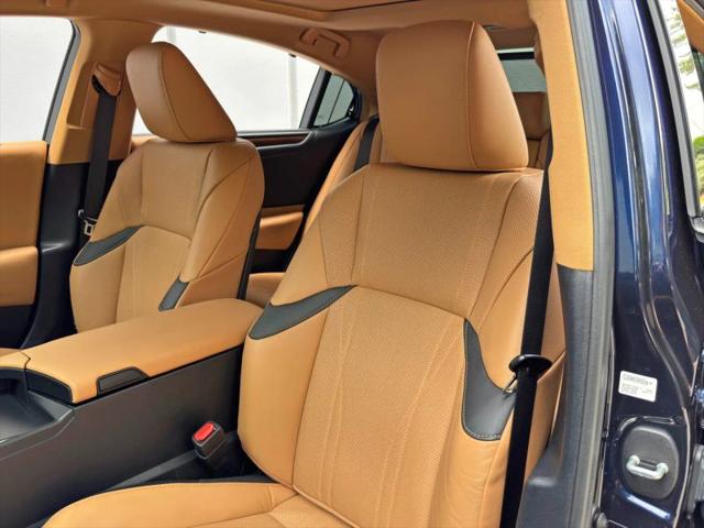 2025 Lexus ES 350 Ultra Luxury