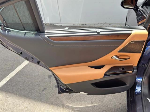 2025 Lexus ES 350 Ultra Luxury