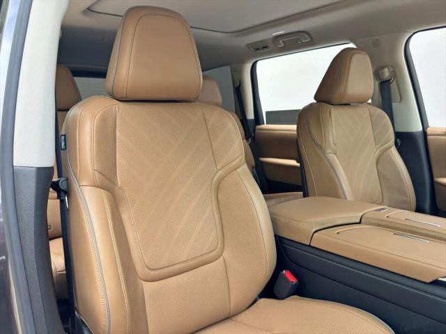 2025 INFINITI QX80 LUXE AWD