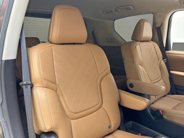 2025 INFINITI QX80 LUXE AWD