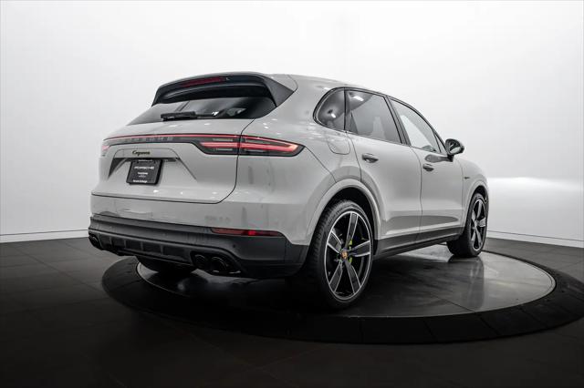 2023 Porsche Cayenne E-Hybrid Platinum Edition