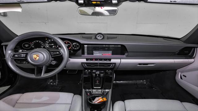2020 Porsche 911 Carrera 4S Cabriolet
