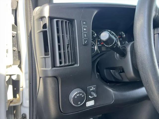 2021 GMC Savana Cutaway Work Van