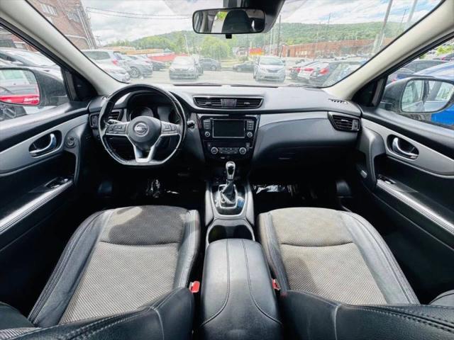 2020 Nissan Rogue Sport SV AWD Xtronic CVT