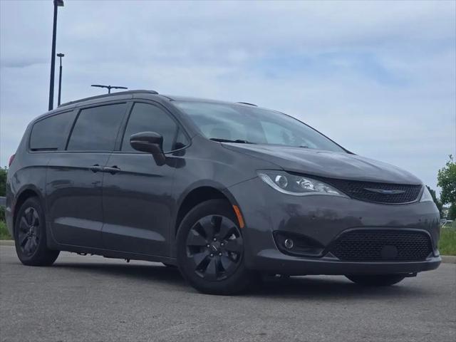 2020 Chrysler Pacifica Hybrid Limited