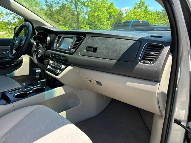 2019 Kia Sedona LX