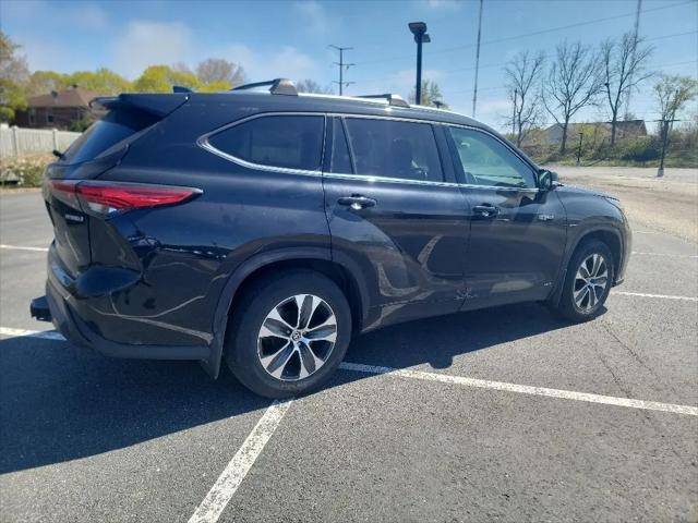 2021 Toyota Highlander Hybrid XLE