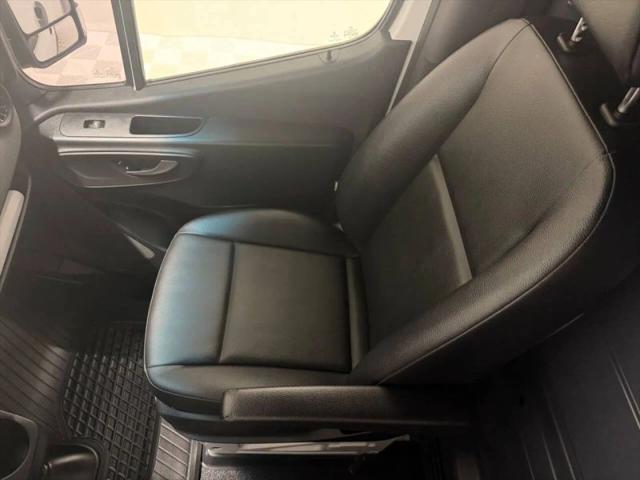 2022 Mercedes-Benz Sprinter 2500 Standard Roof I4 Diesel