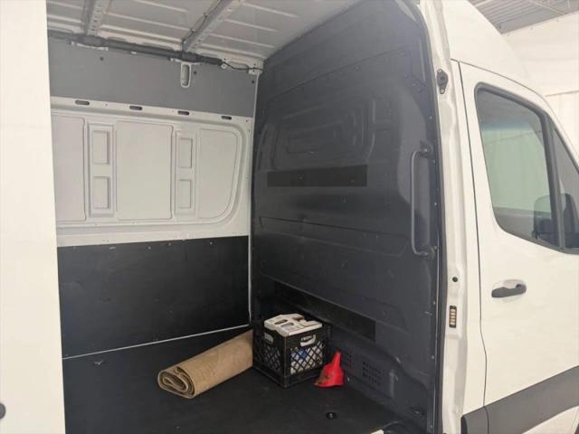2022 Mercedes-Benz Sprinter 2500 Standard Roof I4 Diesel