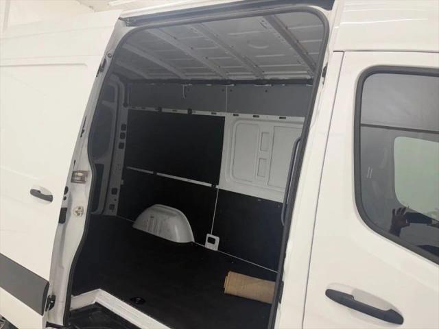 2022 Mercedes-Benz Sprinter 2500 Standard Roof I4 Diesel