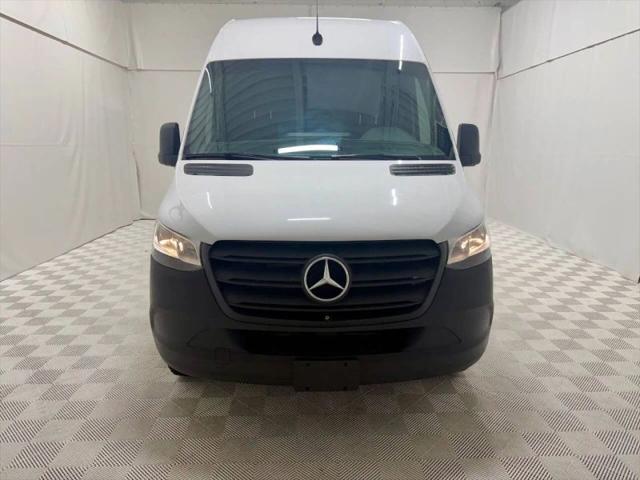 2022 Mercedes-Benz Sprinter 2500 Standard Roof I4 Diesel