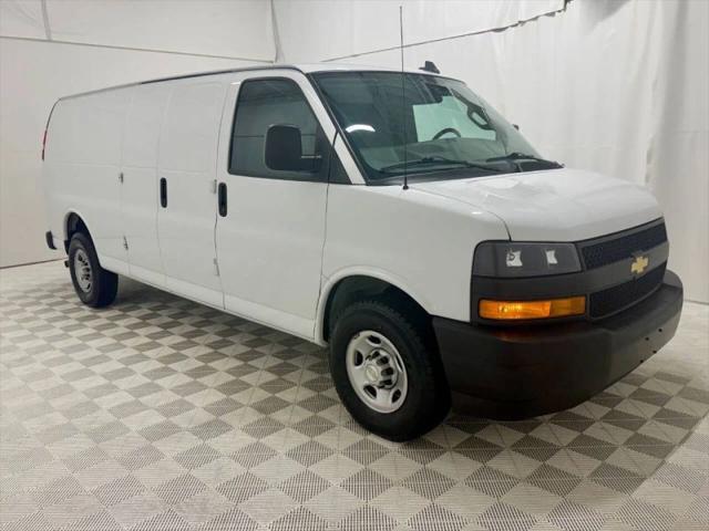 2022 Chevrolet Express Cargo Van RWD 3500 Extended Wheelbase WT
