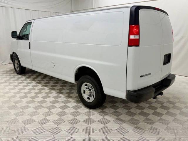2022 Chevrolet Express Cargo Van RWD 3500 Extended Wheelbase WT