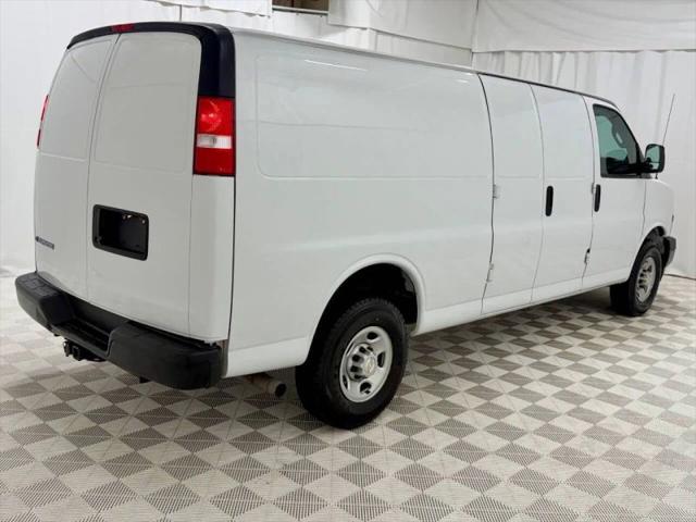2022 Chevrolet Express Cargo Van RWD 3500 Extended Wheelbase WT