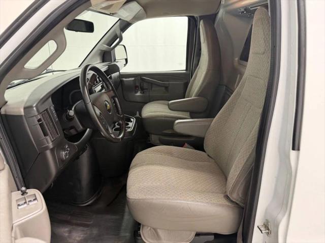 2022 Chevrolet Express Cargo Van RWD 3500 Extended Wheelbase WT