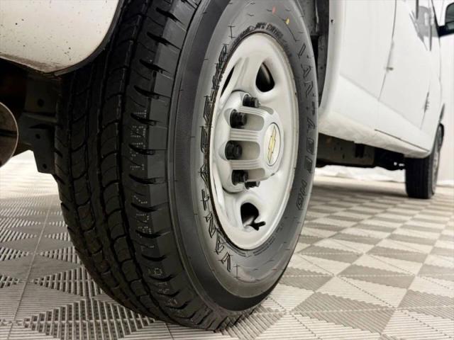 2022 Chevrolet Express Cargo Van RWD 3500 Extended Wheelbase WT
